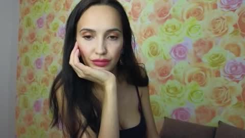 Lillian online show from December 1, 11:26 am