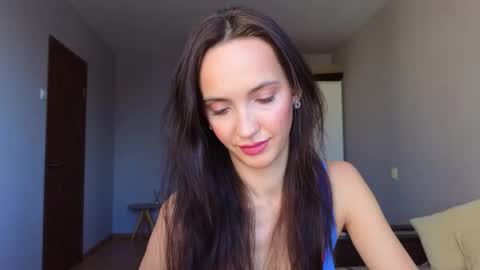 Lillian online show from January 16, 9:35 am