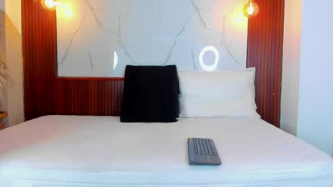 lillian_lee1 online show from April 30, 11:16 am