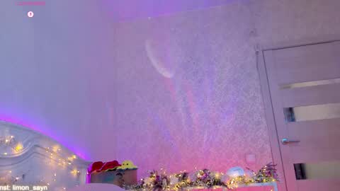 LilliMoore online show from October 1, 11:33 pm