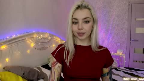 LilliMoore online show from February 3, 2:53 am