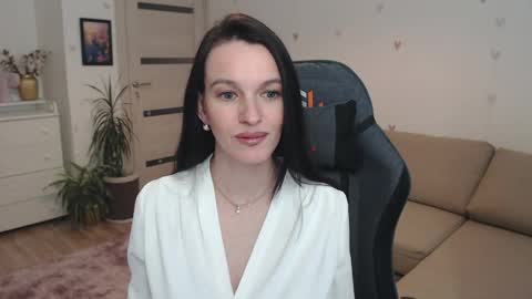 Snapshot of lilliyves chatting on May 25, 5:30 pm lilliyves online show from May 25, 5:30 pm