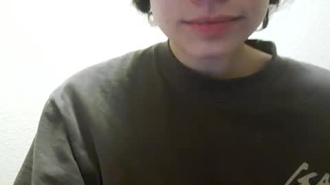 Snapshot of lilly49547 chatting on December 18, 5:52 pm Lilly online show from December 18, 5:52 pm