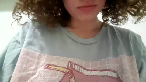 Snapshot of lilly49547 chatting on April 10, 3:12 am Lilly online show from April 10, 3:12 am