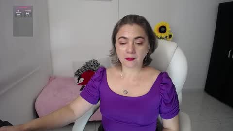 Lilly online show from December 28, 1:17 pm