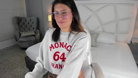 Lilly  online show from October 15, 4:23 am