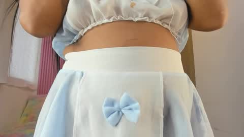 lillyy16 online show from April 22, 11:12 am