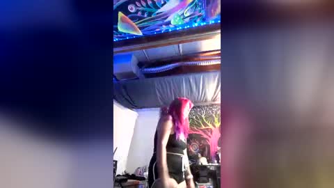 lilmystiq online show from June 10, 3:22 pm