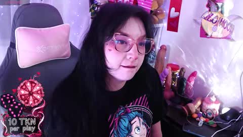 Lilo  online show from February 15, 9:44 pm