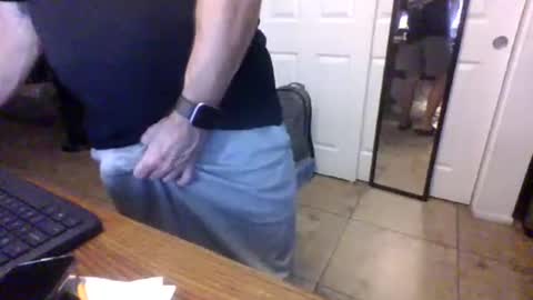 Snapshot of lilpackage69 chatting on February 24, 2:31 am lilpackage69 online show from February 24, 2:31 am