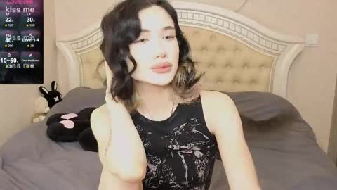 Jesse and Grace online show from April 12, 4:39 am