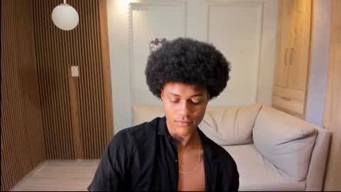 Snapshot of lilr_ chatting on December 13, 2:16 pm lilr_ online show from December 13, 2:16 pm