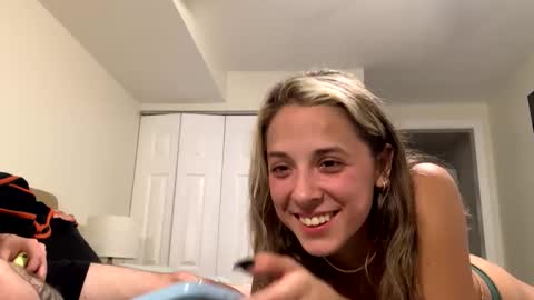 lilslutxxxbangz online show from February 25, 4:00 am