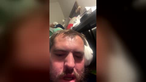 lilsubmission online show from April 22, 2:58 am