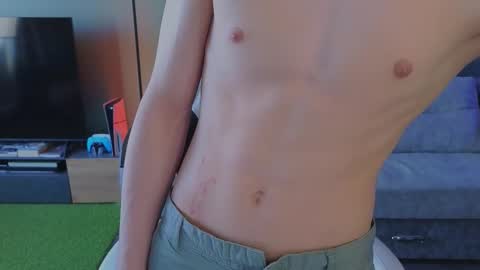 lilteddyboy online show from October 7, 10:56 am