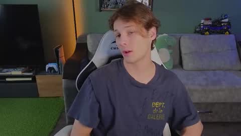 lilteddyboy online show from October 25, 11:29 am