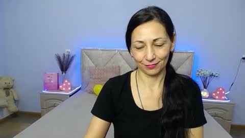 Snapshot of lilugrants chatting on January 11, 11:24 pm lilugrants online show from January 11, 11:24 pm