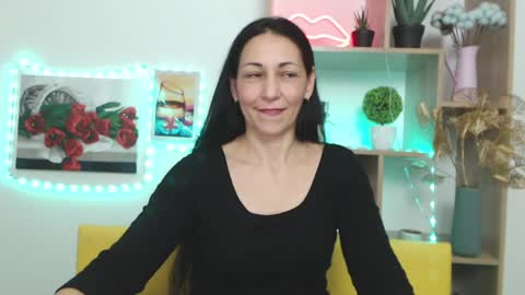 Snapshot of lilugrants chatting on January 18, 5:31 am lilugrants online show from January 18, 5:31 am