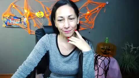 Snapshot of lilugrants chatting on October 23, 7:23 pm lilugrants online show from October 23, 7:23 pm