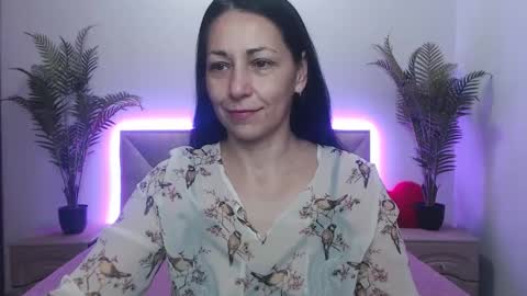 Snapshot of lilugrants chatting on November 4, 8:19 pm lilugrants online show from November 4, 8:19 pm