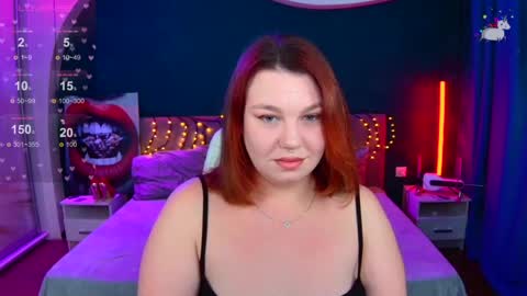 Lilu online show from May 24, 7:02 am