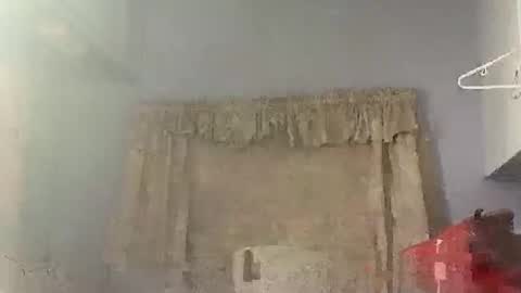 Snapshot of lilwhitefolks56 chatting on October 26, 4:29 am lilwhitefolks56 online show from October 26, 4:29 am