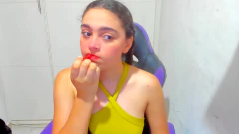 Snapshot of lily_anal_squirt chatting on December 22, 7:10 pm lily_anal_squirt online show from December 22, 7:10 pm