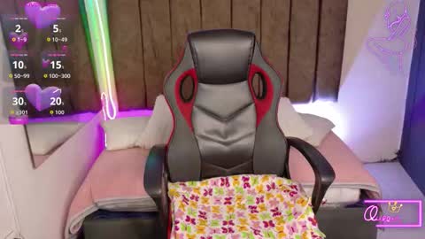 Lily online show from February 13, 4:19 am