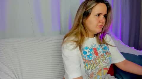 Lily online show from March 12, 7:58 am