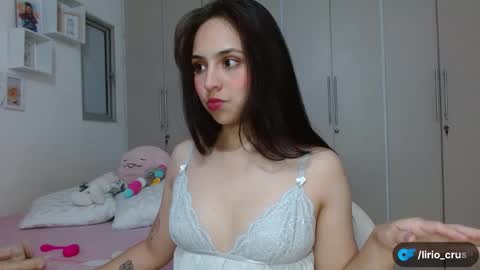 Snapshot of lily_crushx chatting on December 31, 7:20 am Lirio online show from December 31, 7:20 am