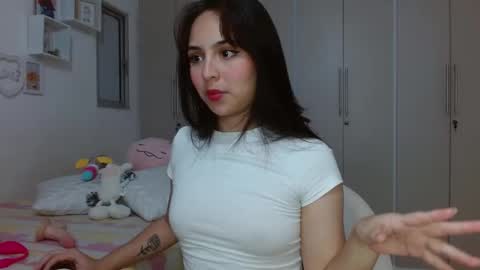 Snapshot of lily_crushx chatting on January 8, 7:34 am Lirio online show from January 8, 7:34 am