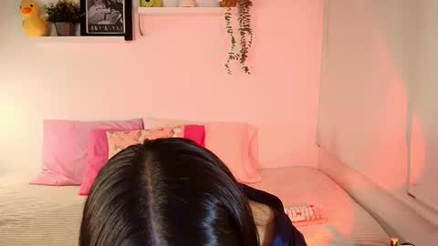 just lily online show from November 26, 11:39 pm