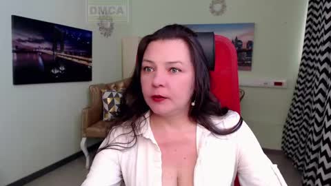 Lily online show from April 30, 5:03 am