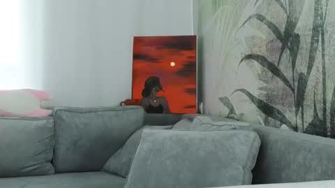 Snapshot of lily_foster_ chatting on March 12, 7:24 am Lily online show from March 12, 7:24 am