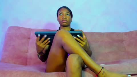 Snapshot of lily_high chatting on July 22, 2:31 pm lily_high online show from July 22, 2:31 pm