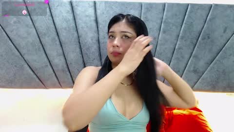 LILY MEGHAN online show from April 2, 9:01 pm