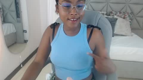 lily_mendoza online show from June 9, 8:09 pm