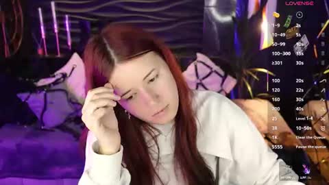 Snapshot of lily_moonlight chatting on July 23, 7:06 am Lily online show from July 23, 7:06 am