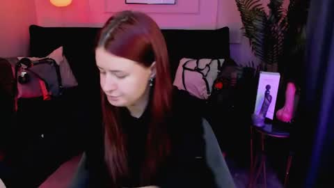 Snapshot of lily_moonlight chatting on July 29, 9:07 am Lily online show from July 29, 9:07 am