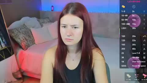 Snapshot of lily_moonlight chatting on August 2, 2:15 pm Lily online show from August 2, 2:15 pm