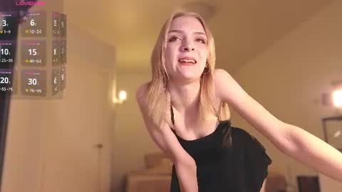 Lily online show from August 2, 11:47 pm