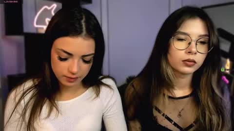 Snapshot of lily_morty chatting on October 14, 7:03 pm Lily online show from October 14, 7:03 pm