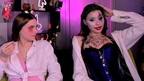 Lily online show from October 31, 10:00 pm