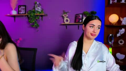 Lily online show from April 22, 6:53 pm