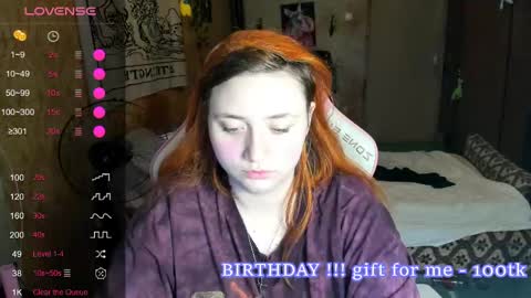Snapshot of lily_shamy chatting on April 29, 8:04 pm Alice online show from April 29, 8:04 pm