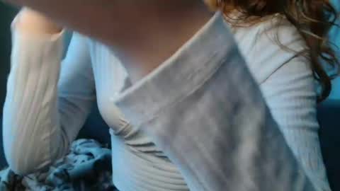 small lily online show from April 17, 3:15 pm