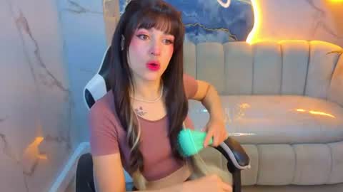 Snapshot of lily_tx chatting on June 28, 12:33 pm Follow me.. Live 730 to 1400 online show from June 28, 12:33 pm