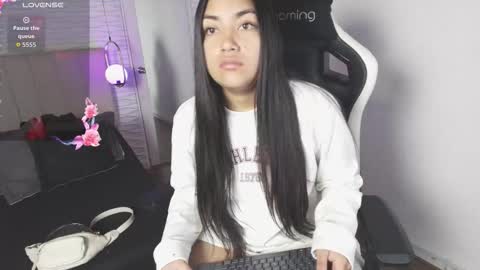 lily_waist online show from November 8, 10:59 am