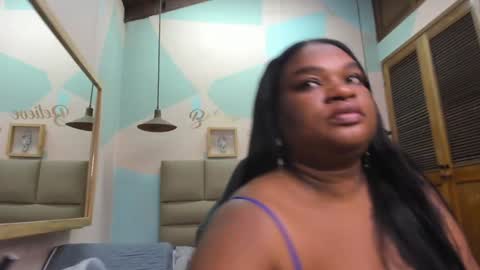 Lily online show from February 6, 9:11 am