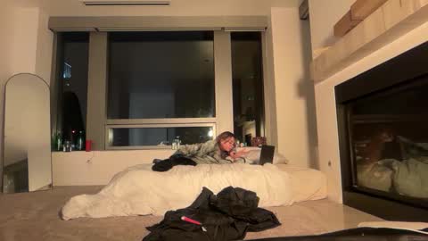 lilybrown07 online show from March 5, 1:40 pm